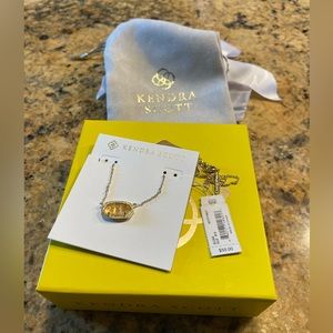 NWT Kendra Scott Elisa Gold Pendant Necklace in Citrine